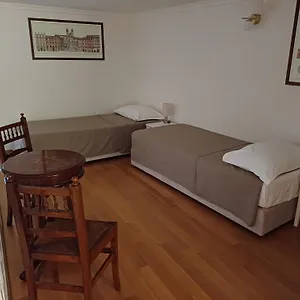 ** Pensión Assunta Domus Italia